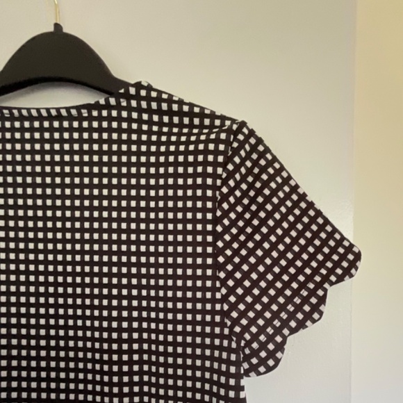 Women’s short sleeves top. - Picture 4 of 4